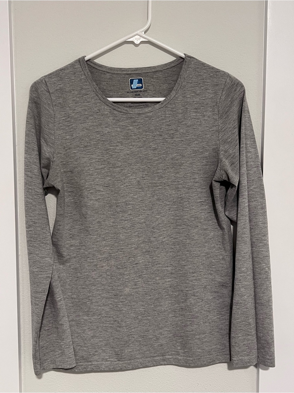 Adar under scrub Heather Gray Long Sleeve Crewneck Tee